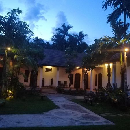 Villa Thakhek Exterior foto