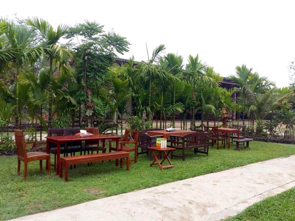 Villa Thakhek Exterior foto