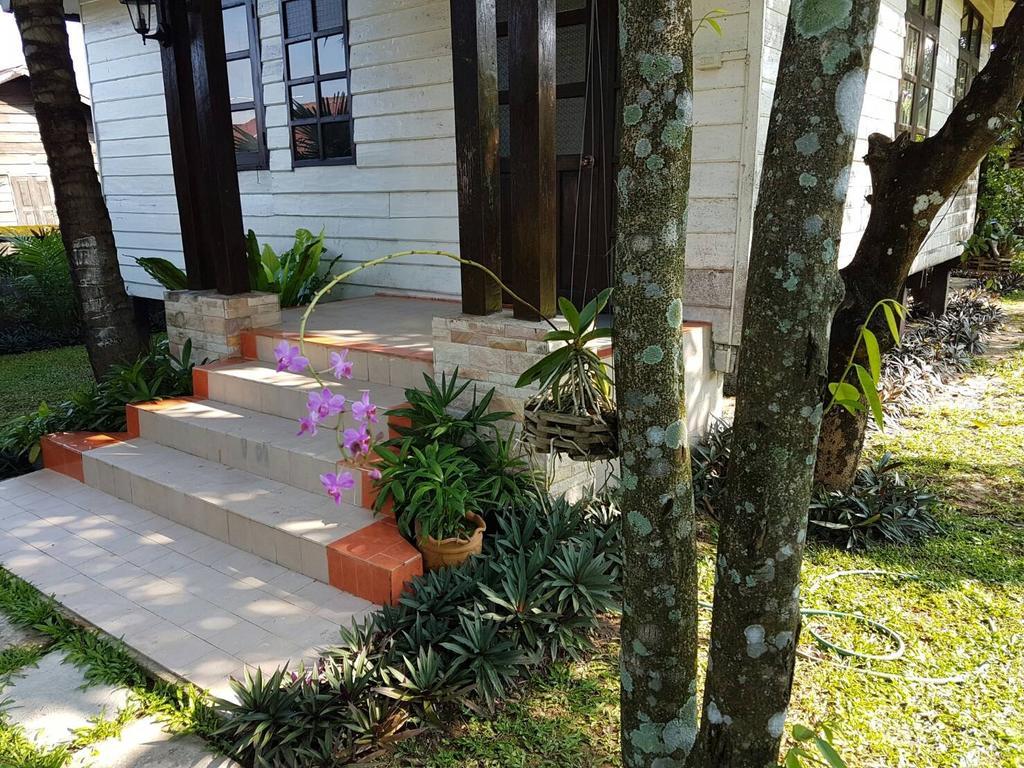 Villa Thakhek Exterior foto