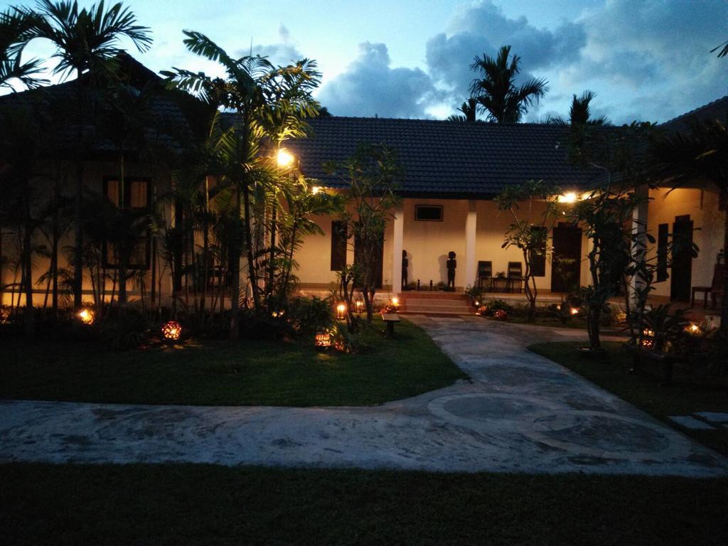 Villa Thakhek Exterior foto